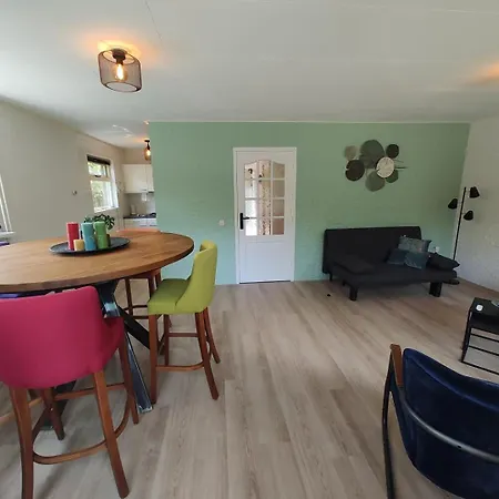 Hébergement de vacances Met Privetuin Op Rustig Bospark Veluwe Voorthuizen