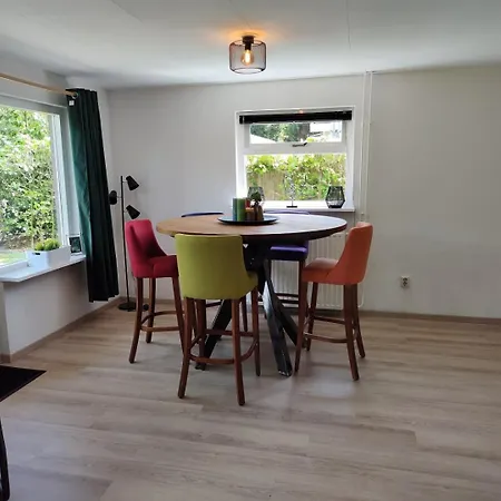 Met Privetuin Op Rustig Bospark Veluwe *